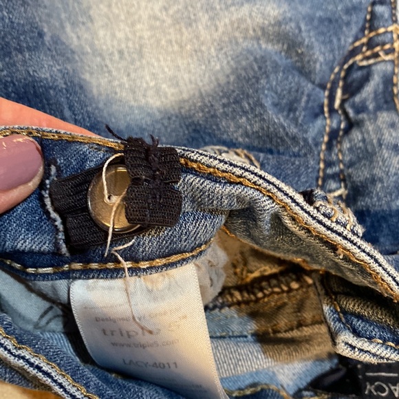 Girl, silver jean shorts, size 12 - Picture 4 of 6